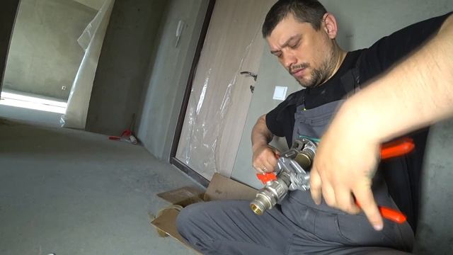 Перемычка на полотенцесушитель. Правильная установка змеевикаю.