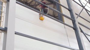 Компактный вакуумный захват для сэндвич панелей VakuumKraft SP 250