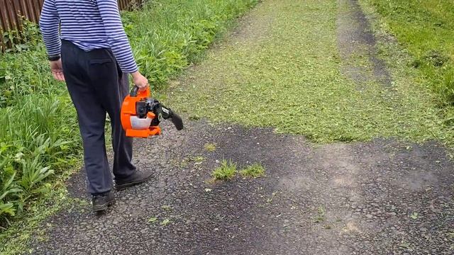 Воздуходувка бензиновая FUXTEC FX-LB126 0,7 кВт смотреть онлайн