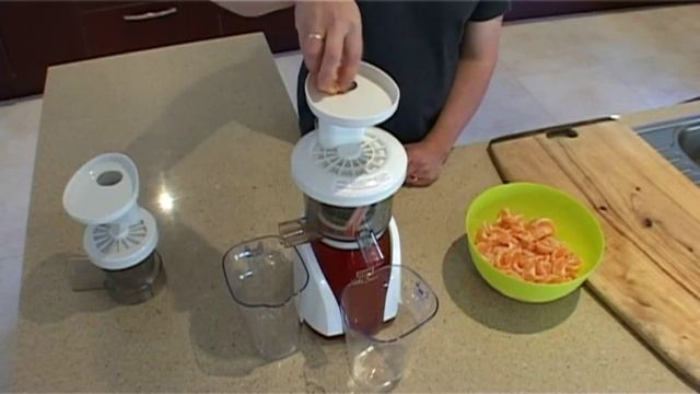 Semak Vita Juice Low Speed Cold Press Juicer смотреть онлайн