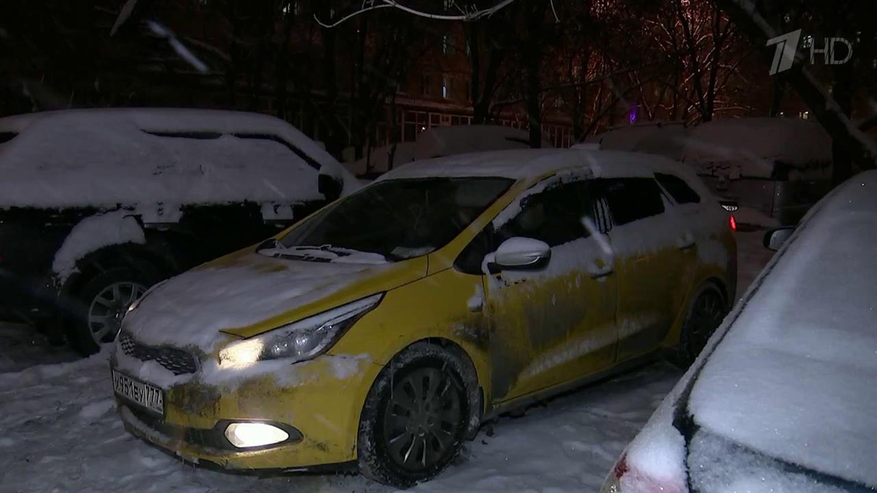 Беременная женщина и двухлетний ребенок оказались в больнице после конфликта с таксистом