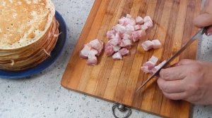 Голодными не останетесь.Русские дрожжевые блины и белорусская мачанка.