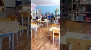 Издеваются над детьми