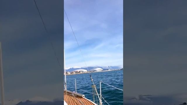 Морская прогулка на яхте Сочи Адлер