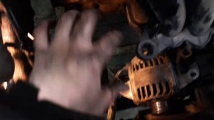 Замена натяжного ролика ремня генератора Форд Фиеста