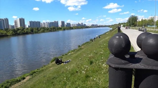 На байке вдоль Москва реки.  # 220. смотреть онлайн