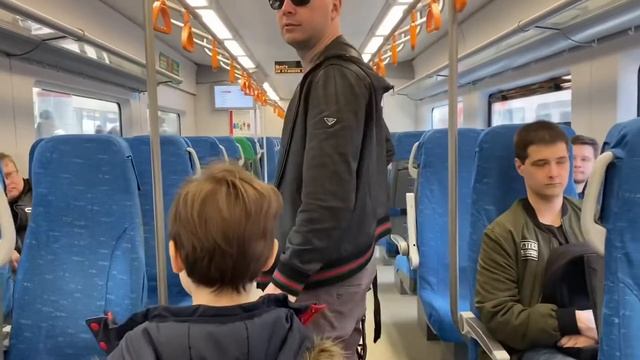 Мцк Ласточка. Необычный поезд в конце! смотреть онлайн