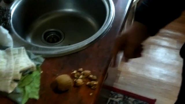 как надо колоть орехи смотреть онлайн