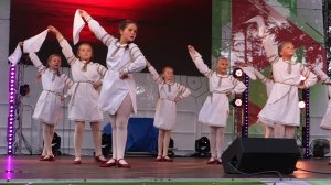 "Уронила платочек". Детский танец. День города г. Гурьевск 17 сентября 2022г.