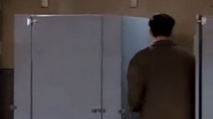 Друзья Friends Чендлер, а также Джо и Росс в туалете)1