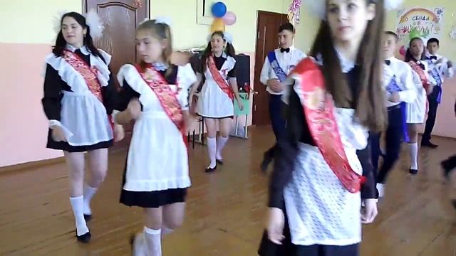 Танец на последний звонок смотреть онлайн