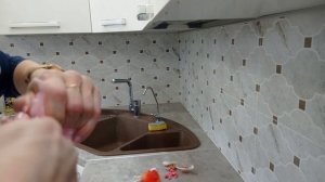 Как снять голову кукле Энчантималс? И снимается ли она вообще?