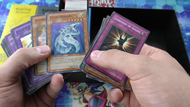 Yu-Gi-Oh! OPENING The BEST $250.00 Massive Holo Foil Bulk Collection Box Opening / Unboxing Ever! смотреть онлайн