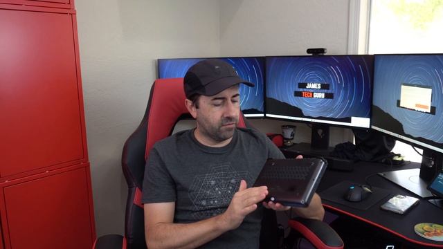 GPD WIN MAX GAMING HANDHELD COMPUTER 2020 | Portable Handheld Console Plays AAA Games смотреть онлайн