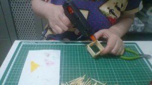 Колодец из спичек своими руками.