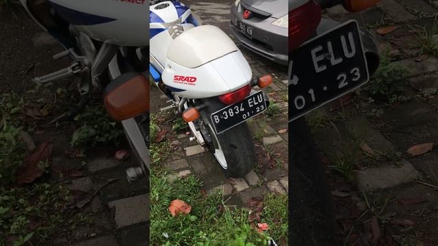 Moge suzuki Gsxr 750 srad 1998 injection смотреть онлайн