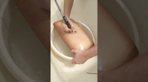 Расширение отверстия крышки сливного бачка