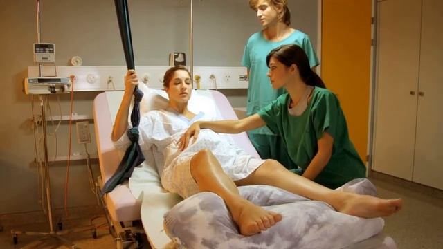 РОДЫ ГЛАЗАМИ РЕБЕНКА | Что чувствует малыш и как помочь ему во время родов смотреть онлайн