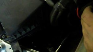Подсветка подкапотного пространства двигателя Калина