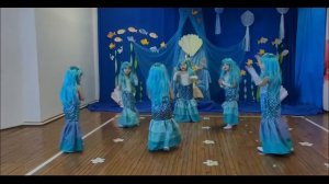 "Танец русалок" исполняет танц.анс. "Кэнчээри"