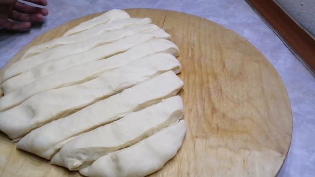 Баурсаки которые готовят на праздничный стол. Узбечка готовит