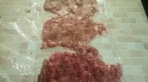 Оригинальные рулетики из куриного бедра.
