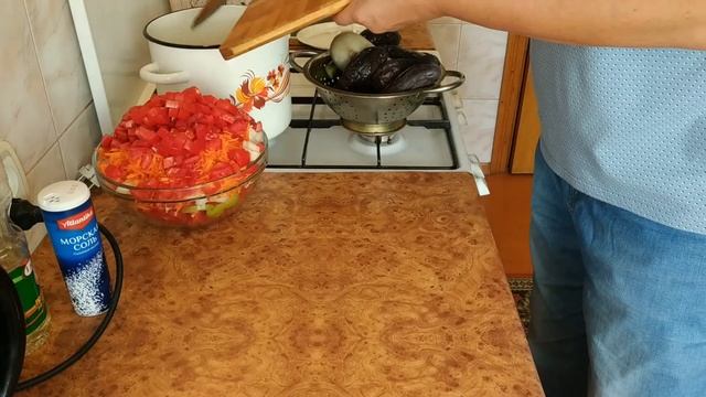 Салат из баклажанов, томатов и перца Наслаждение. смотреть онлайн