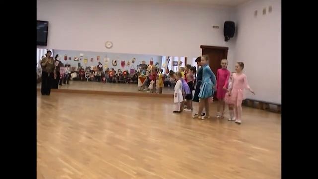 2012 школа танцев в Измайлово - красивый парад. Тренер Екатерина Дмитриева 8 (903) 677-01-57 смотреть онлайн