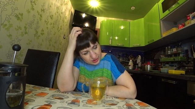 VLOG жара +36/после работы зелёный чай/немного новостей/куар код приколыш магнит смотреть онлайн