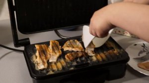 Горбуша на гриле за 5 минут! Обзор  Электрогриля Kitfort КТ-1628