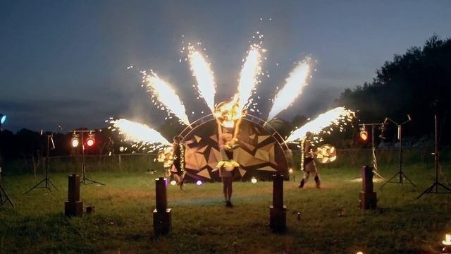 Огненное шоу в Светящихся костюмах.Шоу-проект 