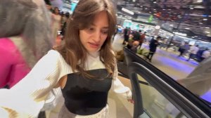 ВЫСТАВКА АВТОМОБИЛЕЙ В КИТАЕ ШАНХАЙ 2023 ГЛАЗАМИ ДЕВУШКИ.  #авто #китай #автомобили #электромобиль