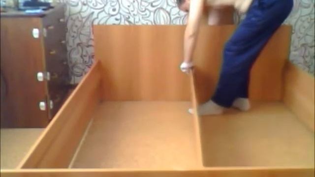 Сборка двуспальной кровати из ДСП