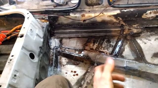 Замена днища. Volkswagen Jettа. Кузовной ремонт. Латки на дно. "Вечные" полы авто. смотреть онлайн