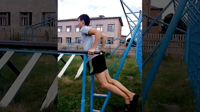 Отжимания на брусьях в 14 лет