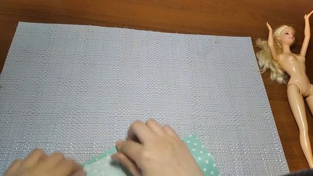 КАК СШИТЬ ШТАНЫ ДЛЯ КУКОЛ БЕЗ ВЫКРОЙКИ И ШВЕЙНОЙ МАШИНКИ /в следующем видео шьем топ