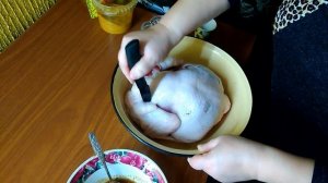 Маринуем курицу в масле и специях