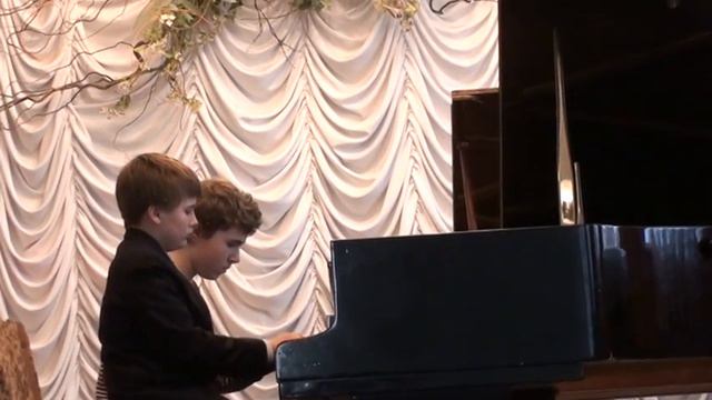 Kostya&Bogdan.MPG смотреть онлайн