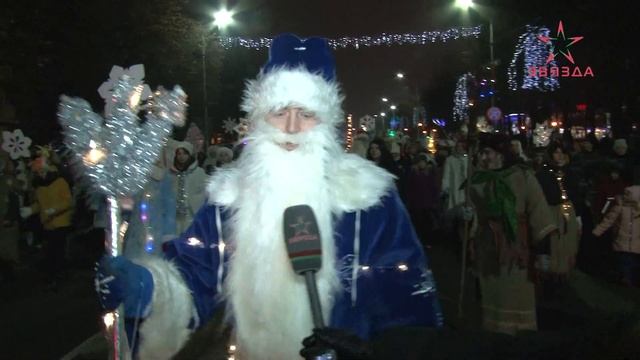 В Новополоцке зажгли главную городскую елку! (21.12.2022)