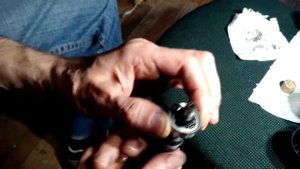 Добавление молибденовой смазки в закрытый подшипник