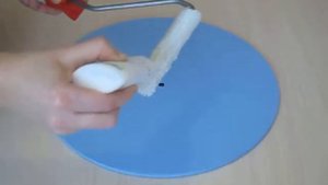 Как быстро и ровно нанести акриловый лак на плоскую заготовку