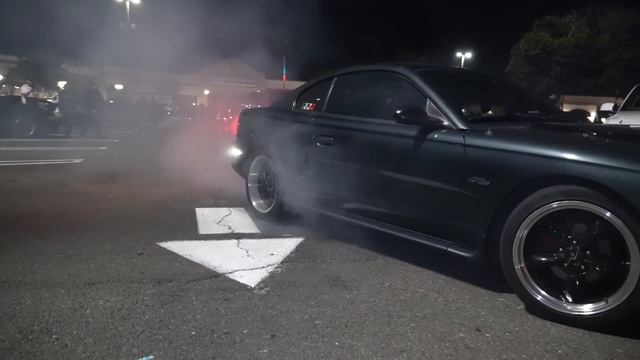2024 FORD MUSTANG DARKHORSE SHUTS DOWN CAR MEET!!! смотреть онлайн