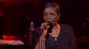 Cesaria Evora - Carnaval De Sao Vicente ( Live In Paris )