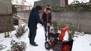 ДАШИНА ДАЧА: ТЕСТ-ДРАЙВ СНЕГОУБОРОЧНЫХ МАШИН!