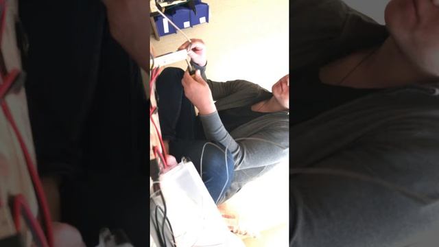 Нагрев нихромовой проволоки от 12 В смотреть онлайн