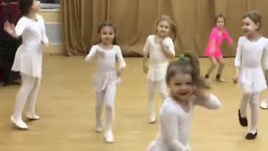 Придумываем ТАНЕЦ.....