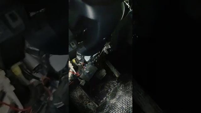 РАЗБОРКА IX35 пластика в ногах водителя и подрулевой пластик смотреть онлайн