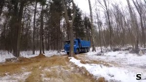 КамАЗ-6520. Возим грунт. Вытаскиваем пятнашку. Моемся. Один день на самосвале ч.3!