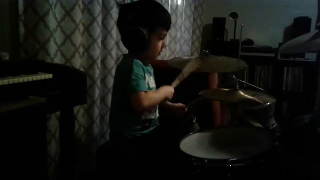 Jamming to twenty one pilots смотреть онлайн