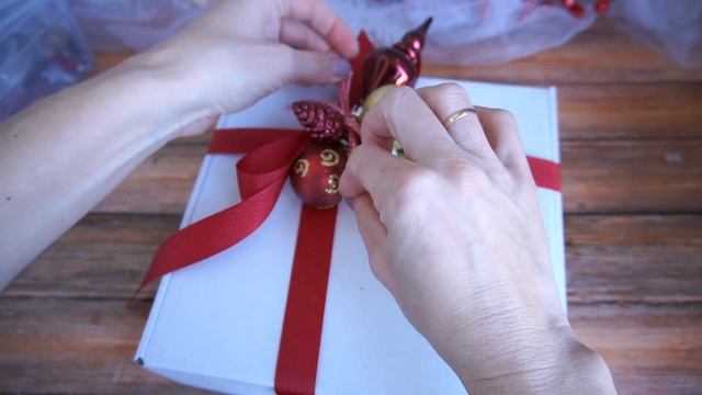 Пять простых крутых идей упаковки подарка к новому году / Новогодняя упаковка подарка своими руками смотреть онлайн